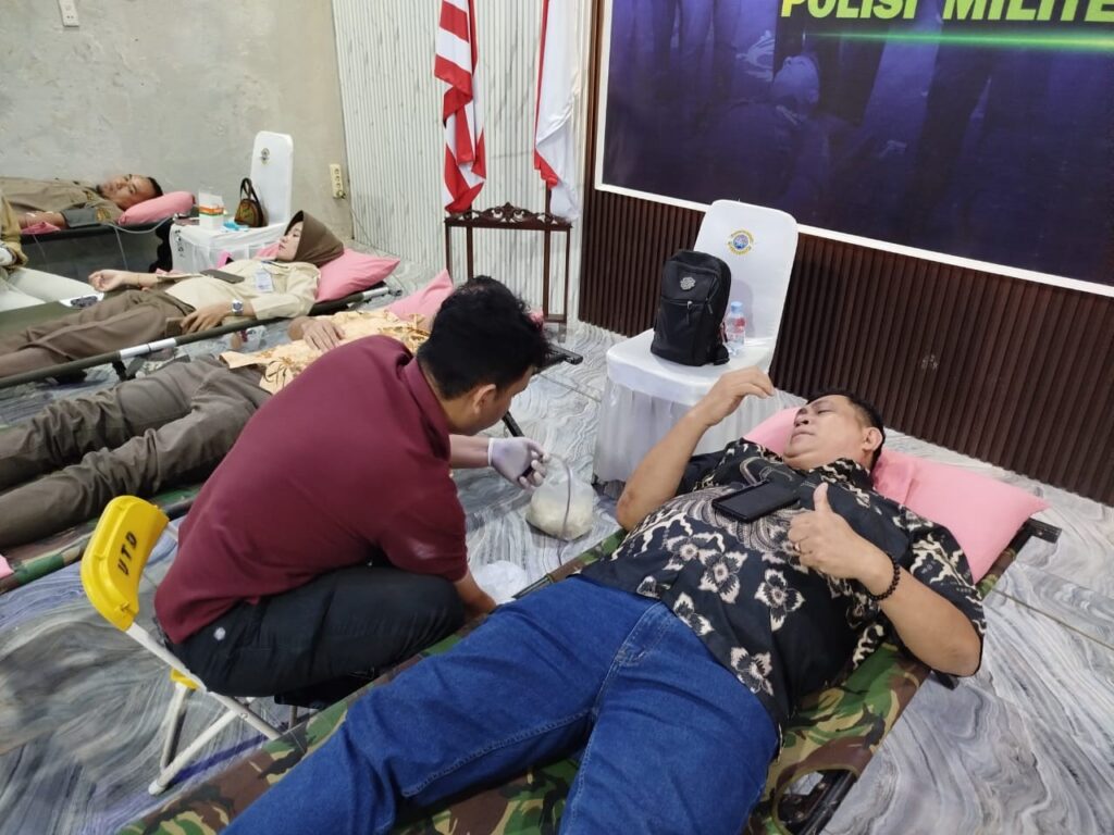 PT KPBN Ikut Serta Donor Darah HUT Polisi Militer AL ke-79